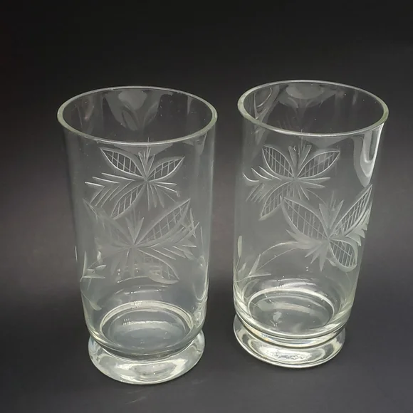 2 Vintage Etched Leaf & Flower Crystal Drinking Glasses - Picture 13 of 16
